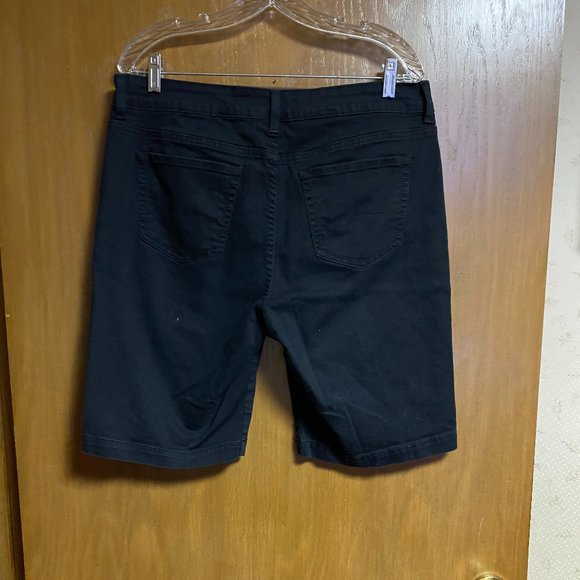 NxD Jy Women's Black Jean Shorts - Picture 2 of 2